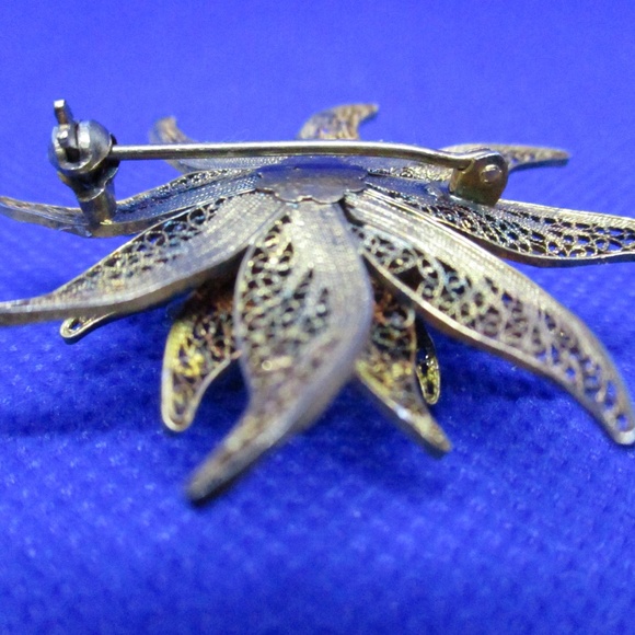 925 STERLING SILVER GOLD Plated Flower Brooch - Picture 8 of 8